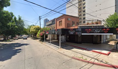 Carnicer a Mercadito Ford Resistencia Chaco Parrilla El